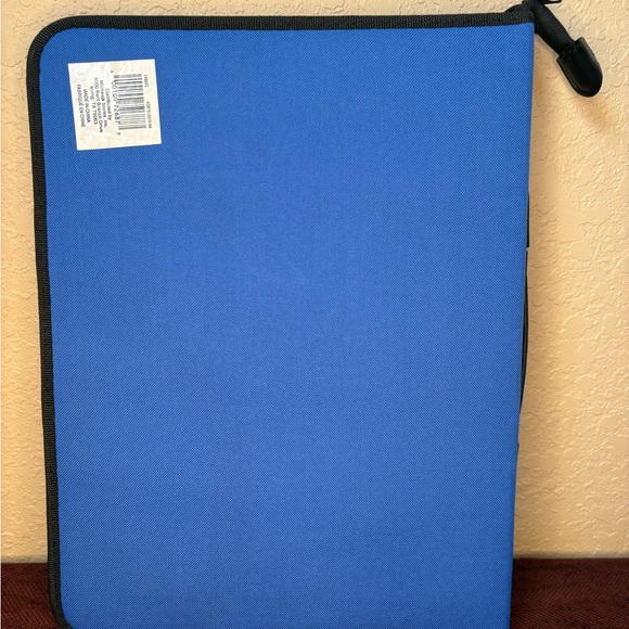 Black and Blue Hardcover Zippered Sketchbook Binder - Picture 9 of 12